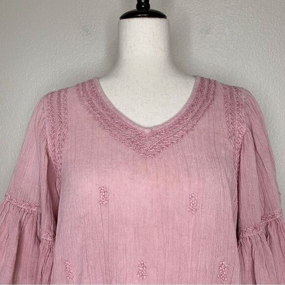 Rachel Zoe Boho Pink Embroidered Flared Sleeves Top - Picture 3 of 12